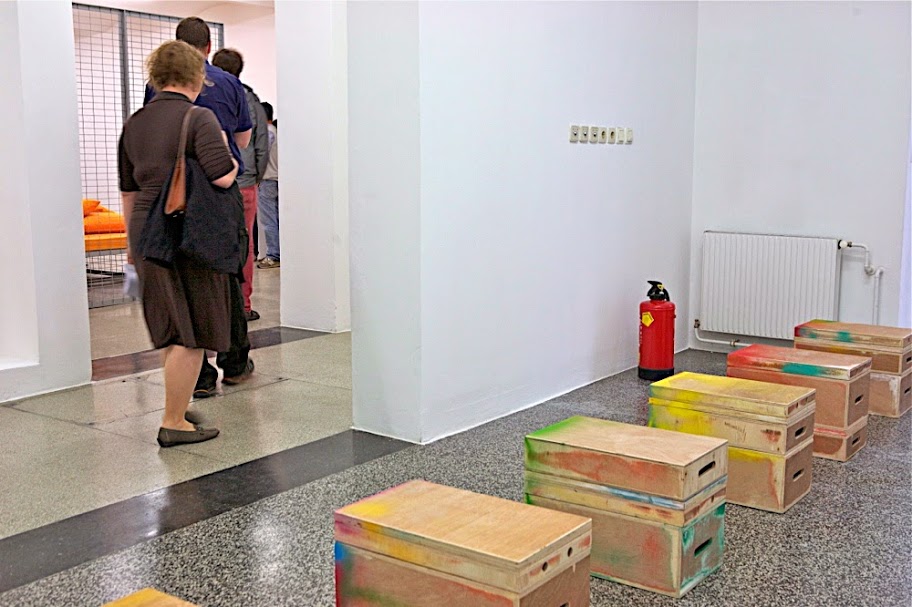 untitled (painted box set), 2014
Secession, Vienna
Basement
Photo: Oliver Ottenschläger 